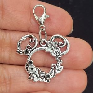 Clip On mickey mouse Minnie mouse charms Disney Zipper pull clipon plann…